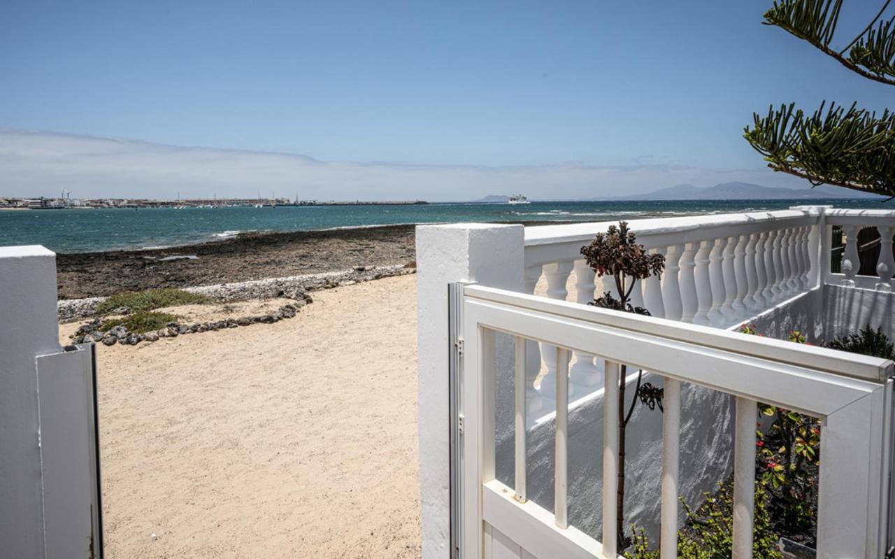 Villa La Maja Beachfront Corralejo Kültér fotó